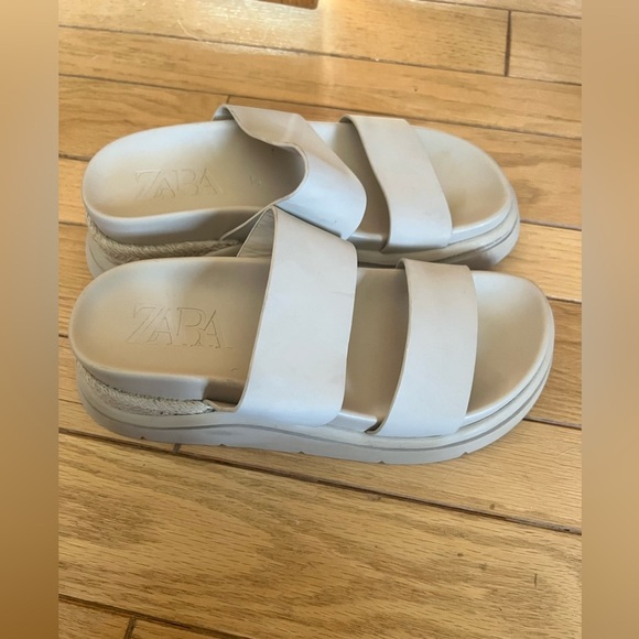 Zara - Slide Sandals - Picture 4 of 7